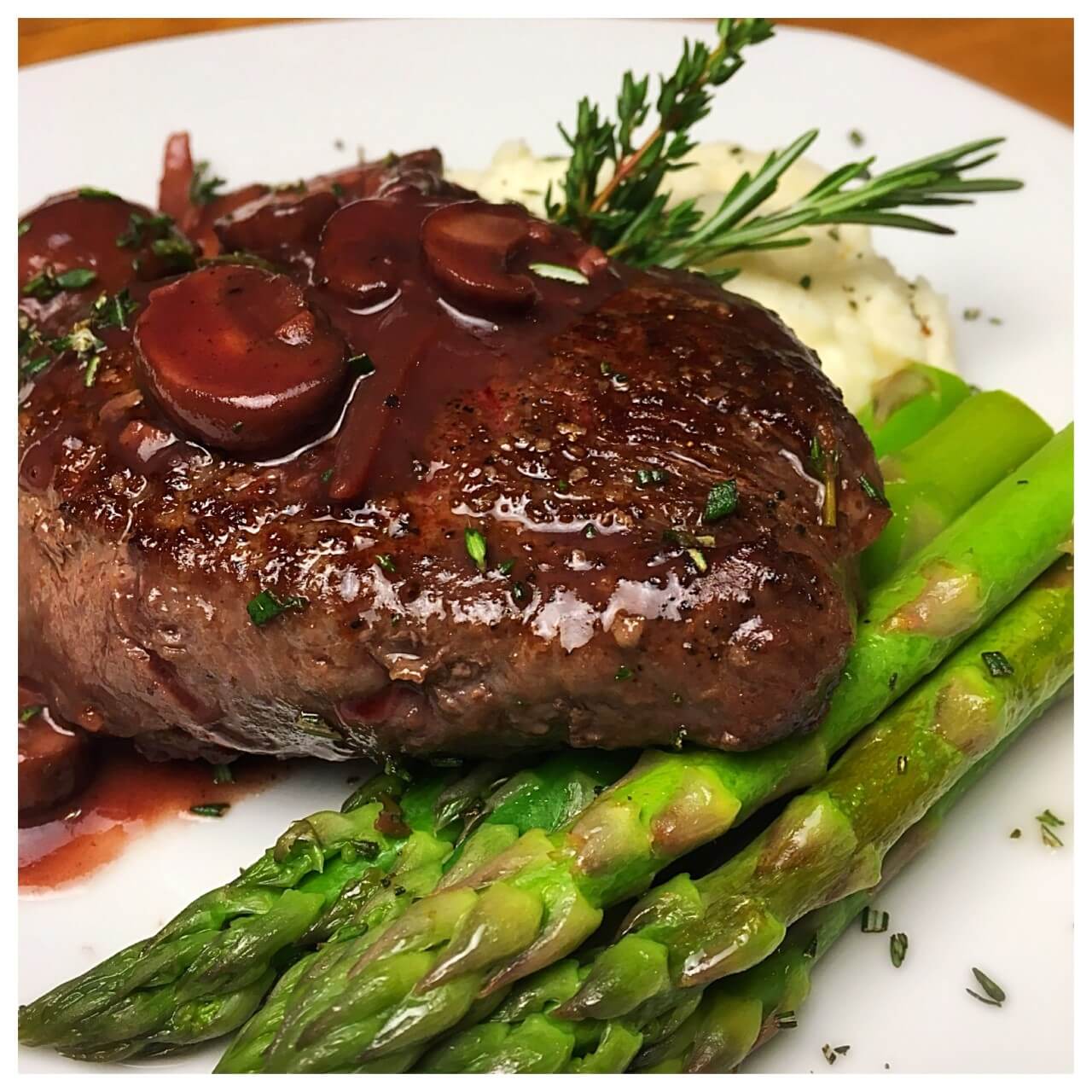 Cast-Iron Skillet Steak Red Wine Mushroom Pan Sauce - No Name Meats